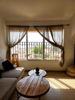 לוויס פלייס levis place 52
